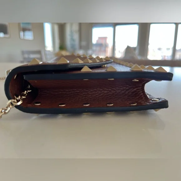 Valentino Garavani Rockstud Pebbled Leather Shoulder Bag / Crossbody / Clutch - Picture 4 of 16